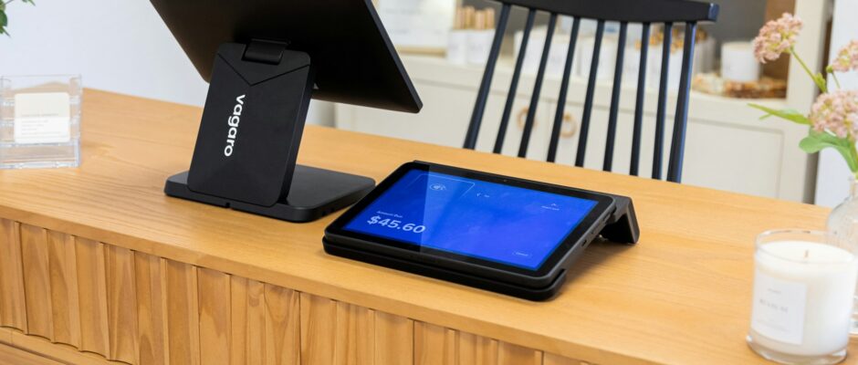 How does a payment scam work