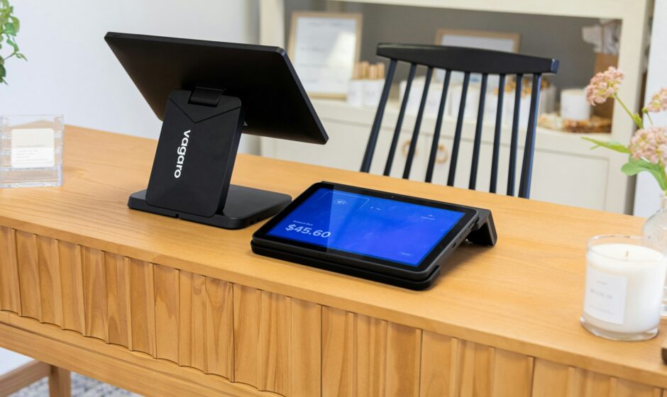 How does a payment scam work