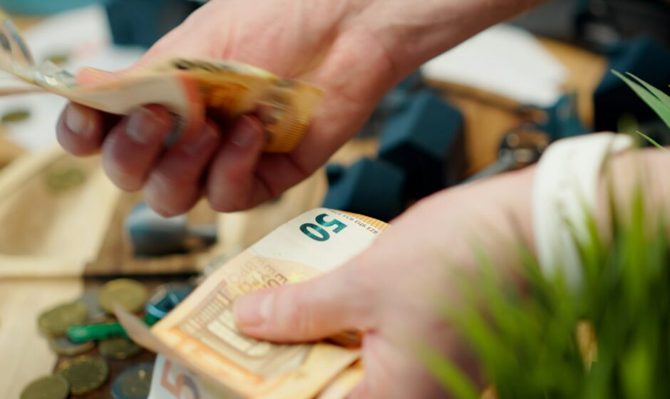 Is it possible to get your money back after being scammed online