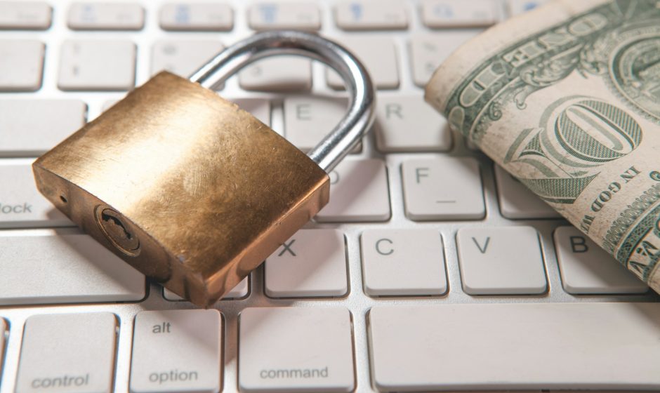 What are the signs of a financial scam