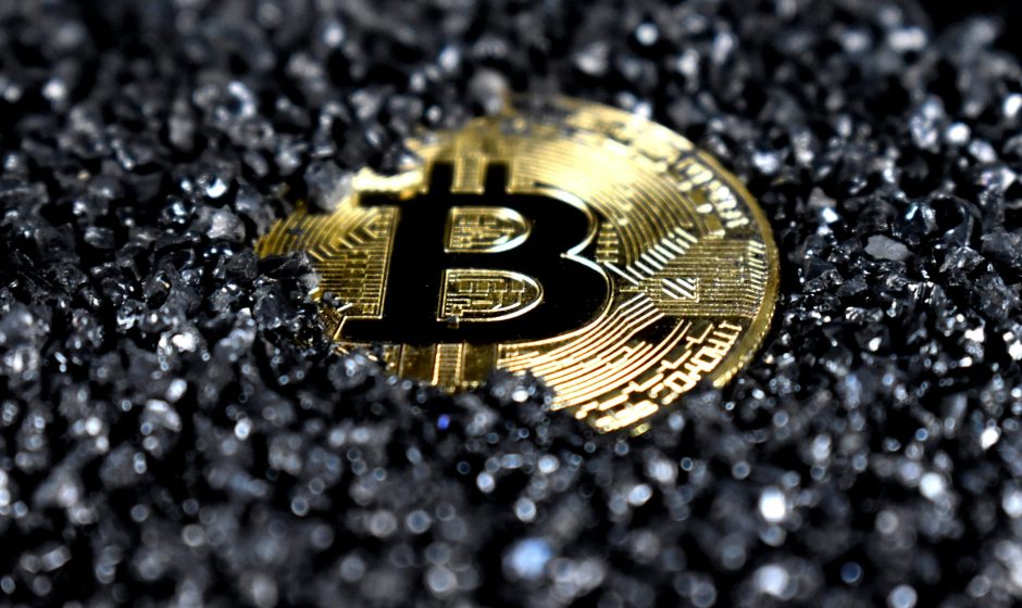 How do I report a Bitcoin scammer UK