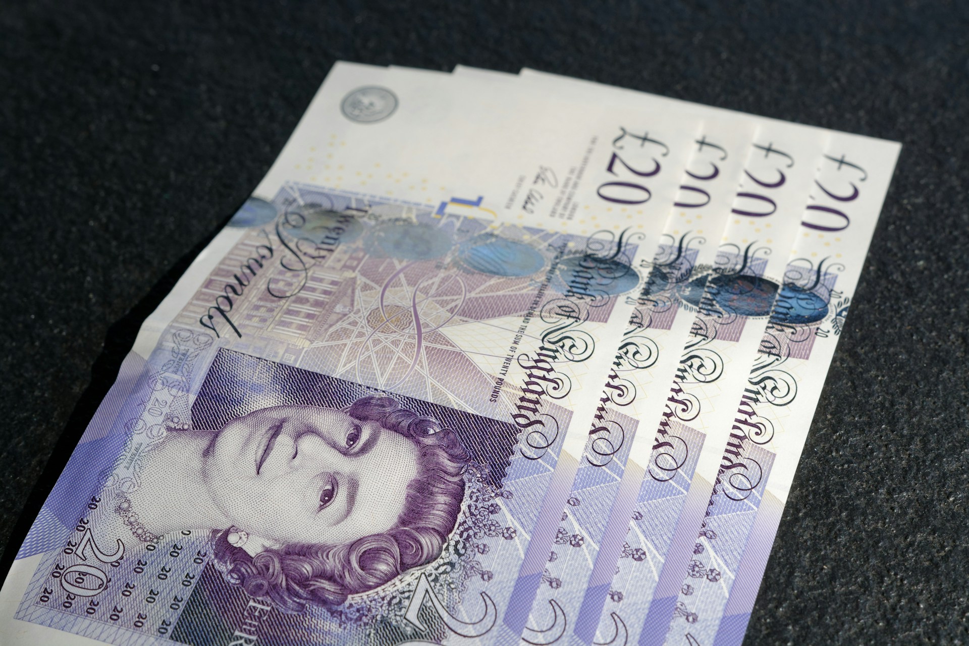 How to earn 1000 pounds a week?